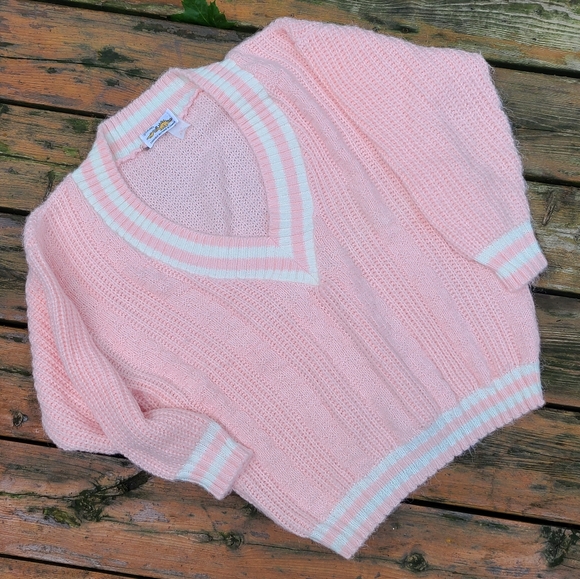 Vintage Sweaters - Vintage Soft Pink Sweater